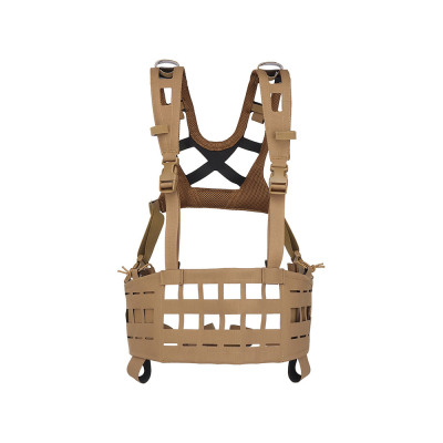                             Lehký chest rig typu SPC                        